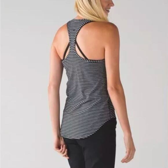 Lululemon Yogi Racer Back III in Modern Stripe Heathered Black White - Picture 1 of 11
